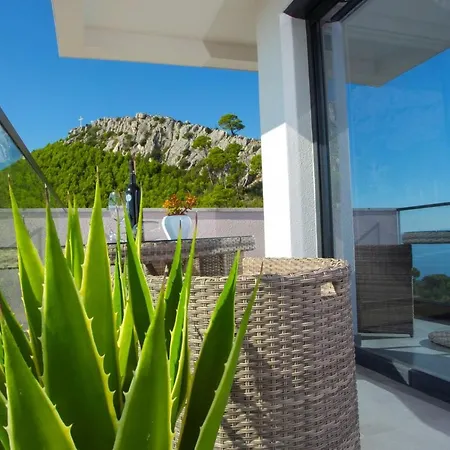 Luxury Villa Blue Lagoon Villa In Makarska, Private Pool Villa Makarska
