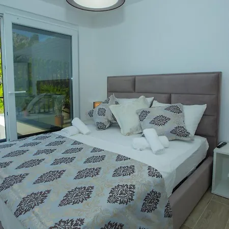 Vila Luxury Villa Blue Lagoon Villa In Makarska, Private Pool Makarská