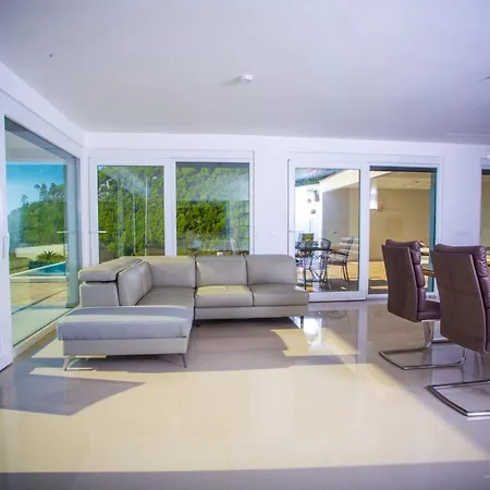 Luxury Villa Blue Lagoon Villa In Makarska, Private Pool Vila
