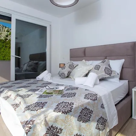 Luxury Villa Blue Lagoon Villa In Makarska, Private Pool Vila *